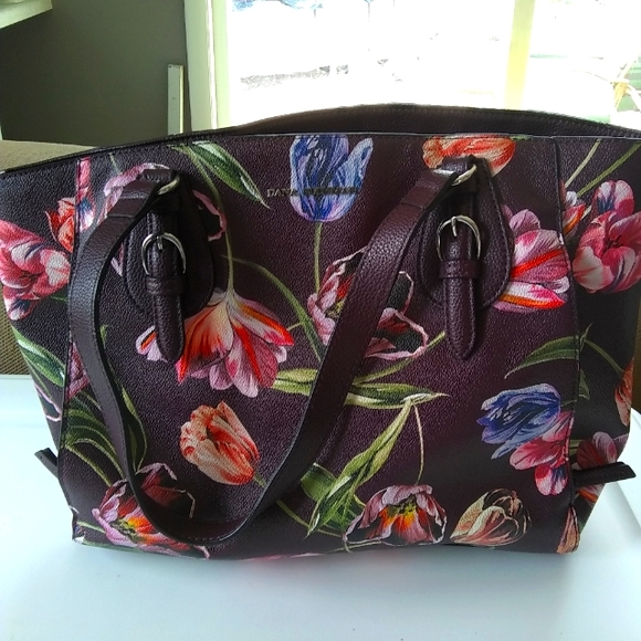 Handbag - Picture 1 of 8